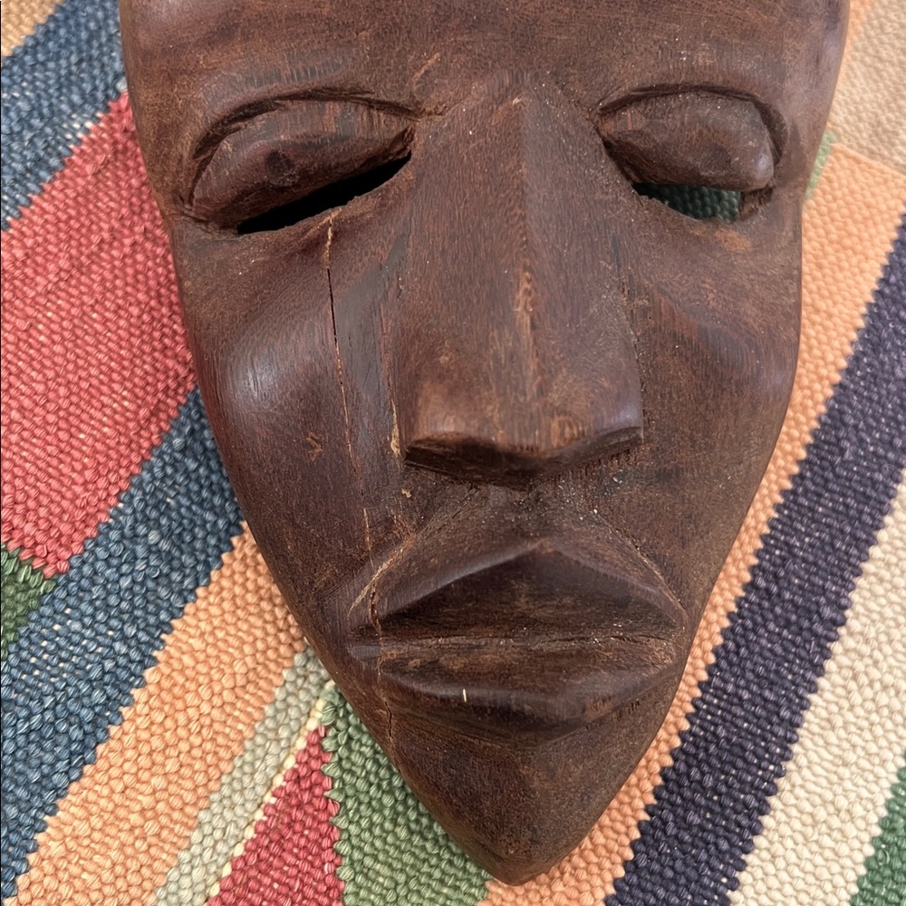 African Tribal Wood Mask Wall Hanging Hand Carved Plaque Folk Art 12.5x6.5” - Picture 6 of 7